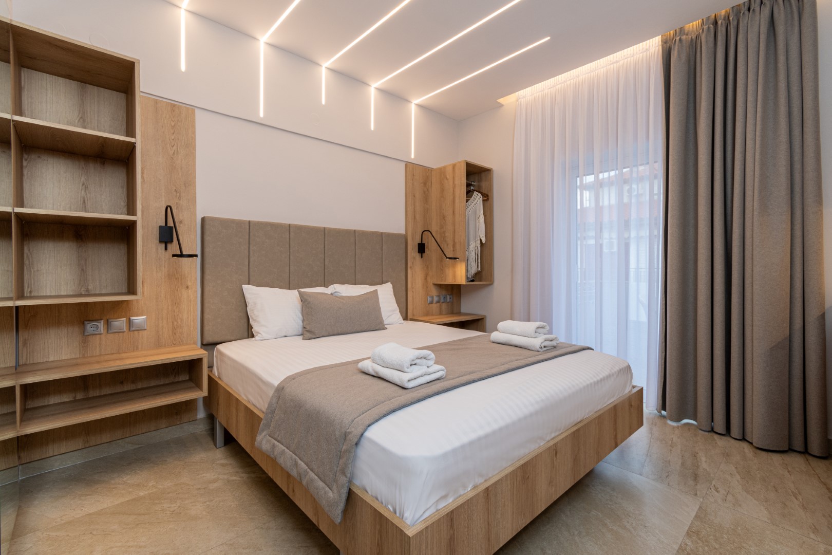 Double Studio (B2) – 2nd Floor | Street-View Balcony