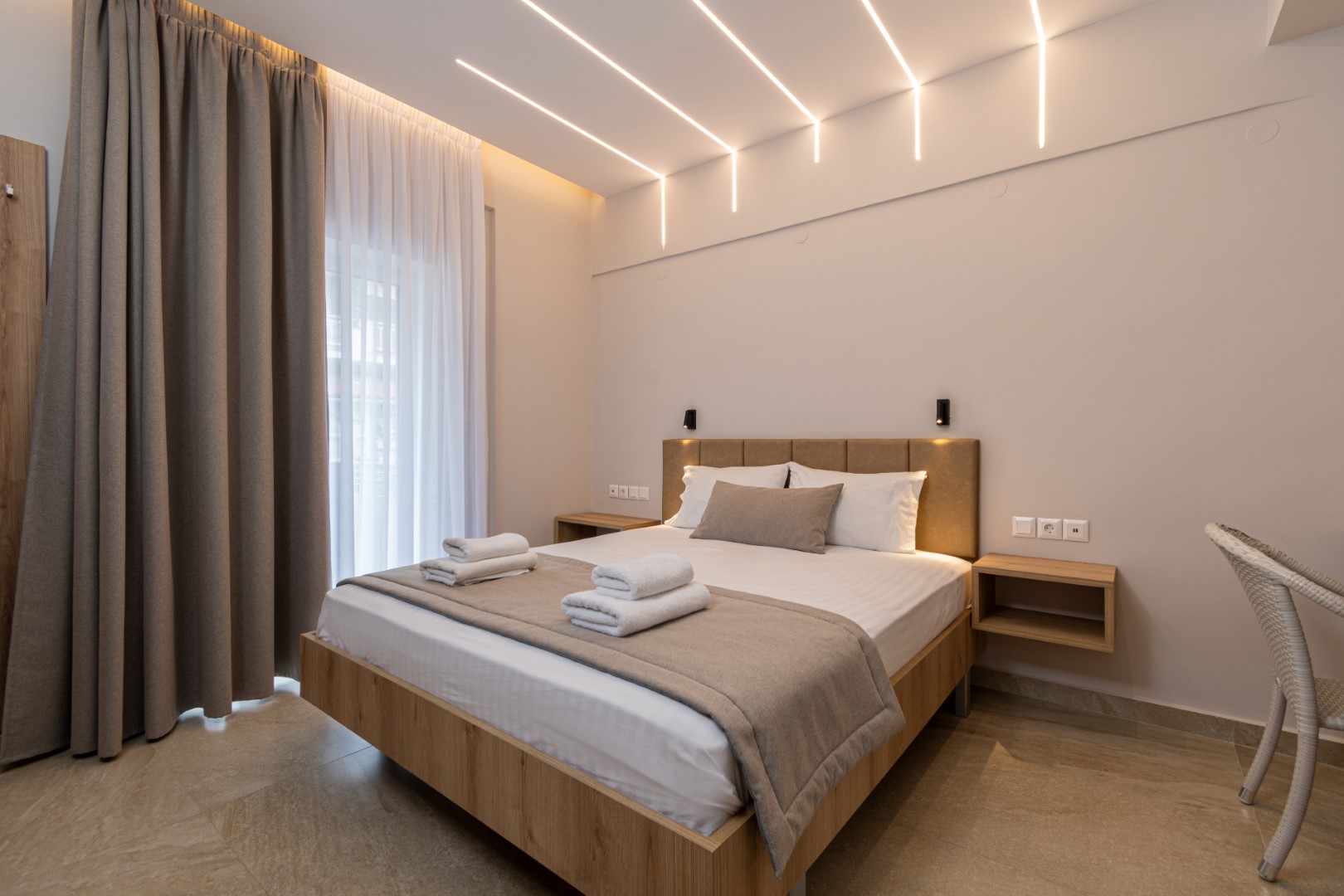 Family Suite (A8) – Entrance Floor (4+ Guests) | Two Bathrooms