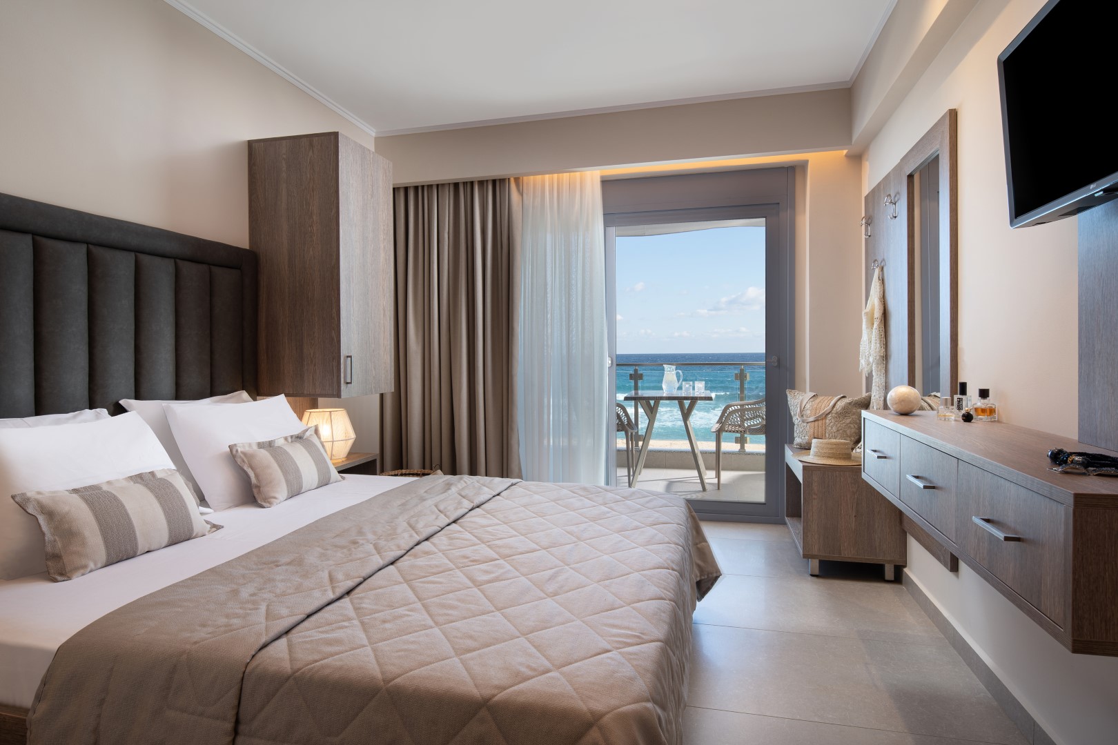 Superior Sea View Studio (302)