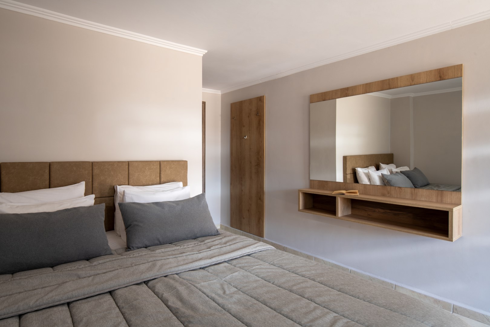 Standard Family Apartment NoC – Lower Ground Floor (a few steps down from street level)