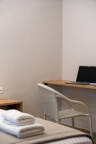 family_suite_a1_a806988