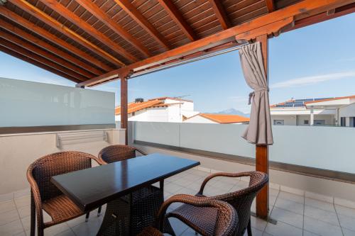 superior_qudruple_stno9_8383_