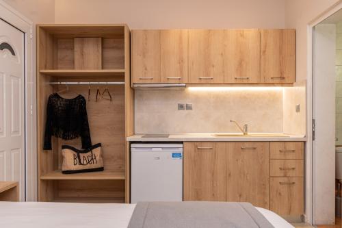 triple_studio_a4_8164